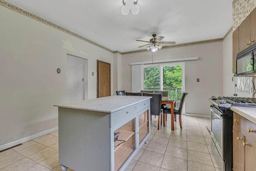 612 Adams Street Rochester, PA 15074 - Photo 23 of 25