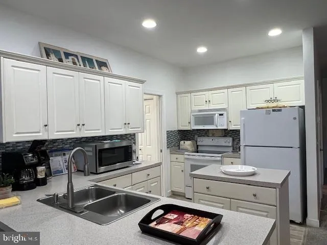 $335,000 | 3 Bayberry Street, Unit 2, Georgetown, DE 19947