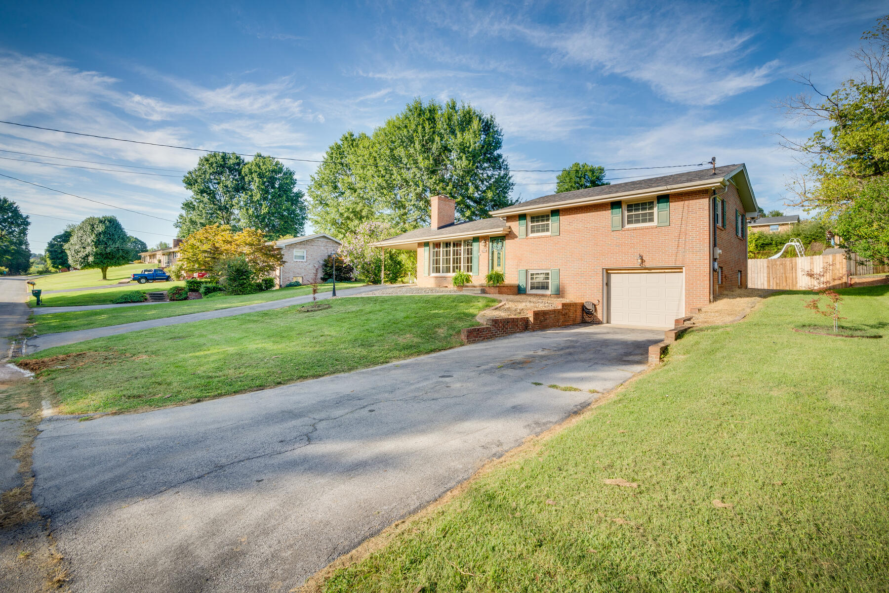 628 West Valley View Circle, Kingsport, TN 37664 Compass