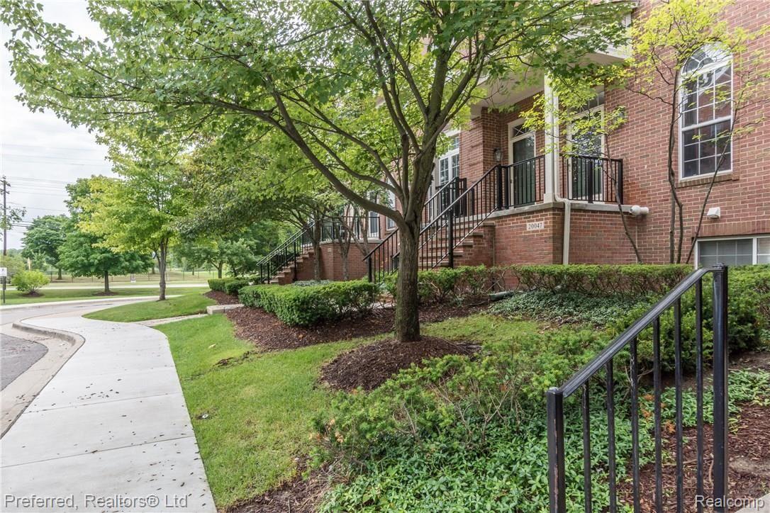 20047 Rodeo Court, Unit 20 Southfield, MI 48075 - Photo 22 of 24 DSC_2863.jpg
