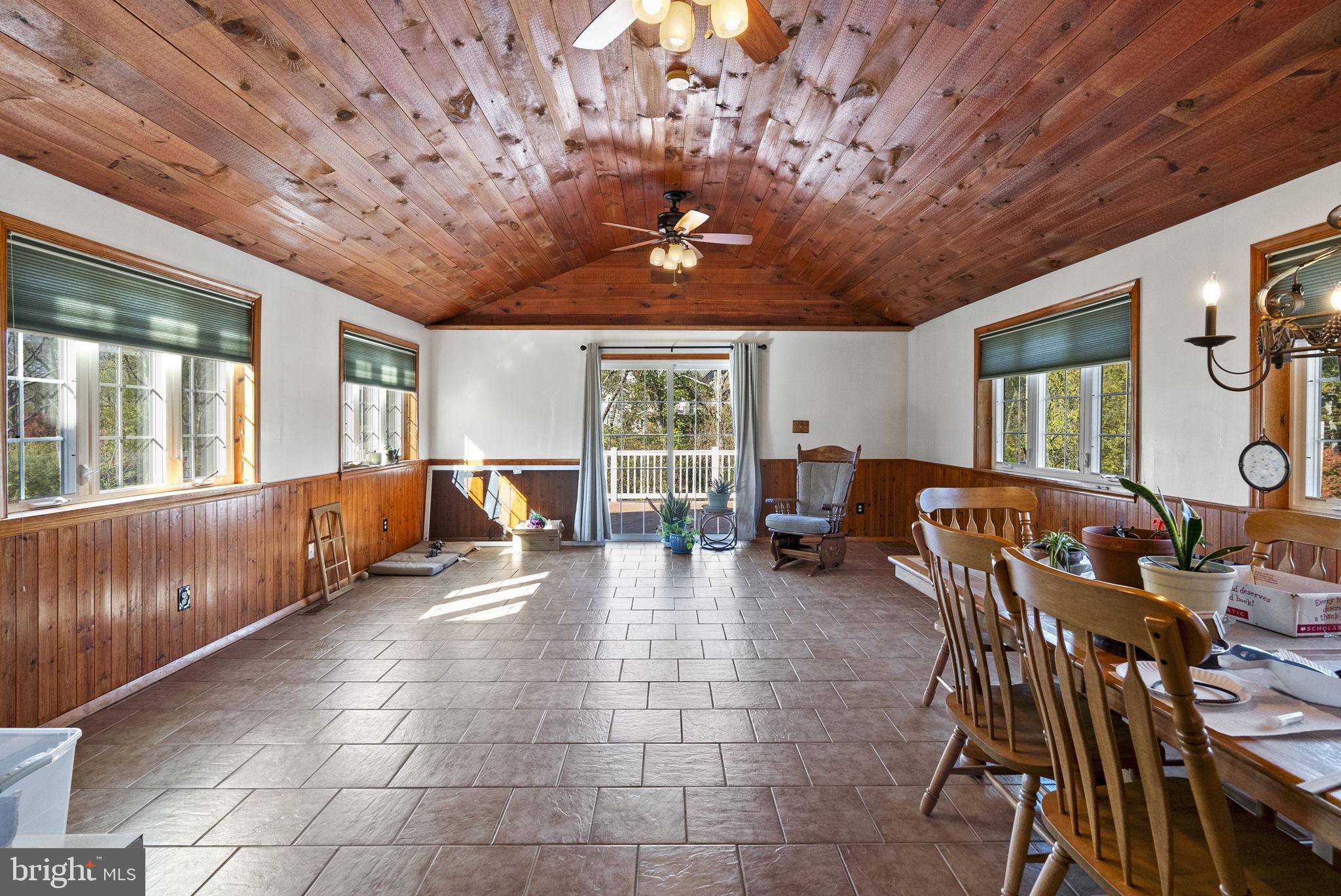111 Mine Run Road Schwenksville, PA 19473 - Photo 38 of 60 a living room with furniture
