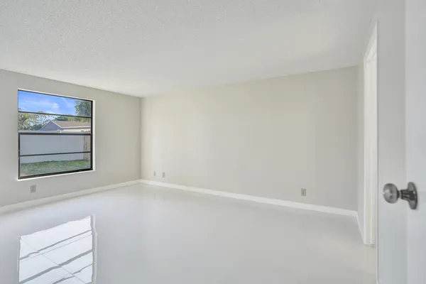 $533,900 | 5080 Little Beth Drive South, Boynton Beach, FL 33472