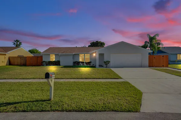 $533,900 | 5080 Little Beth Drive South, Boynton Beach, FL 33472