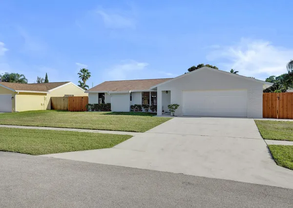 $533,900 | 5080 Little Beth Drive South, Boynton Beach, FL 33472