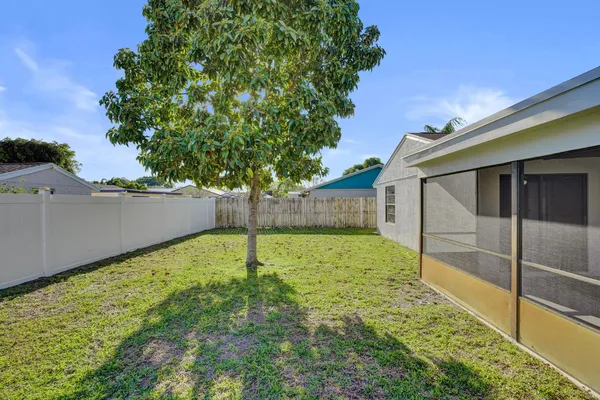 $533,900 | 5080 Little Beth Drive South, Boynton Beach, FL 33472