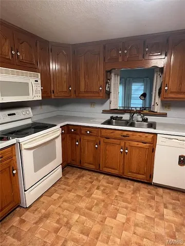 $599,000 | 28 Monroe Hills Lane, Linn, MO 65051