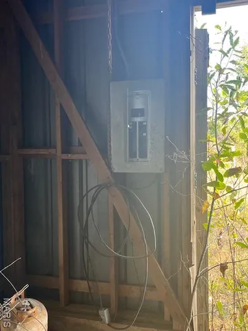 $599,000 | 28 Monroe Hills Lane, Linn, MO 65051