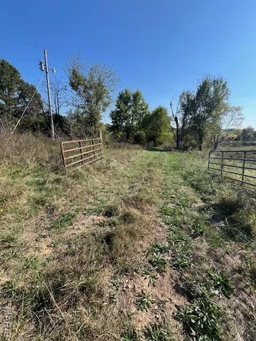 $599,000 | 28 Monroe Hills Lane, Linn, MO 65051