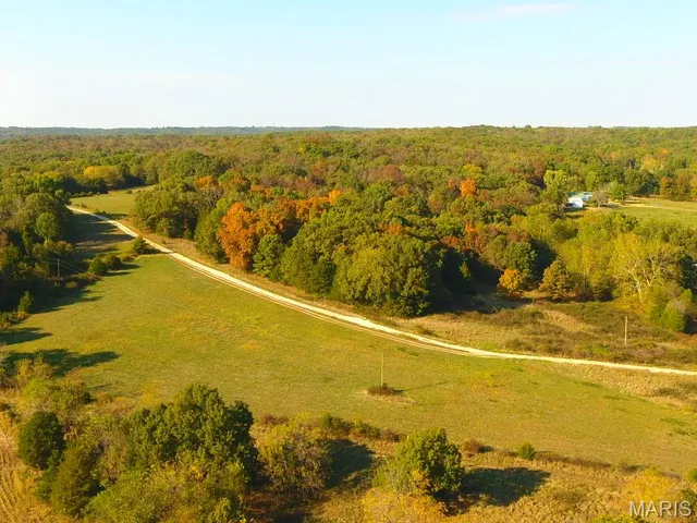 $599,000 | 28 Monroe Hills Lane, Linn, MO 65051