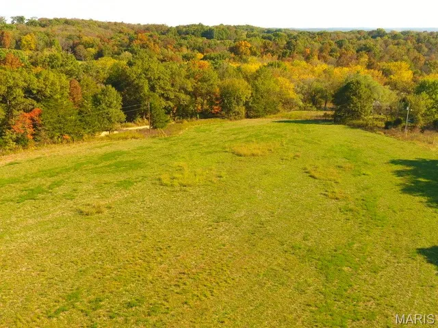 $599,000 | 28 Monroe Hills Lane, Linn, MO 65051