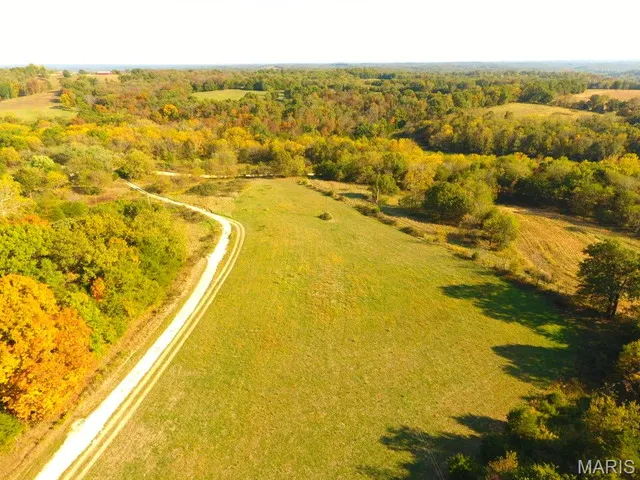 $599,000 | 28 Monroe Hills Lane, Linn, MO 65051