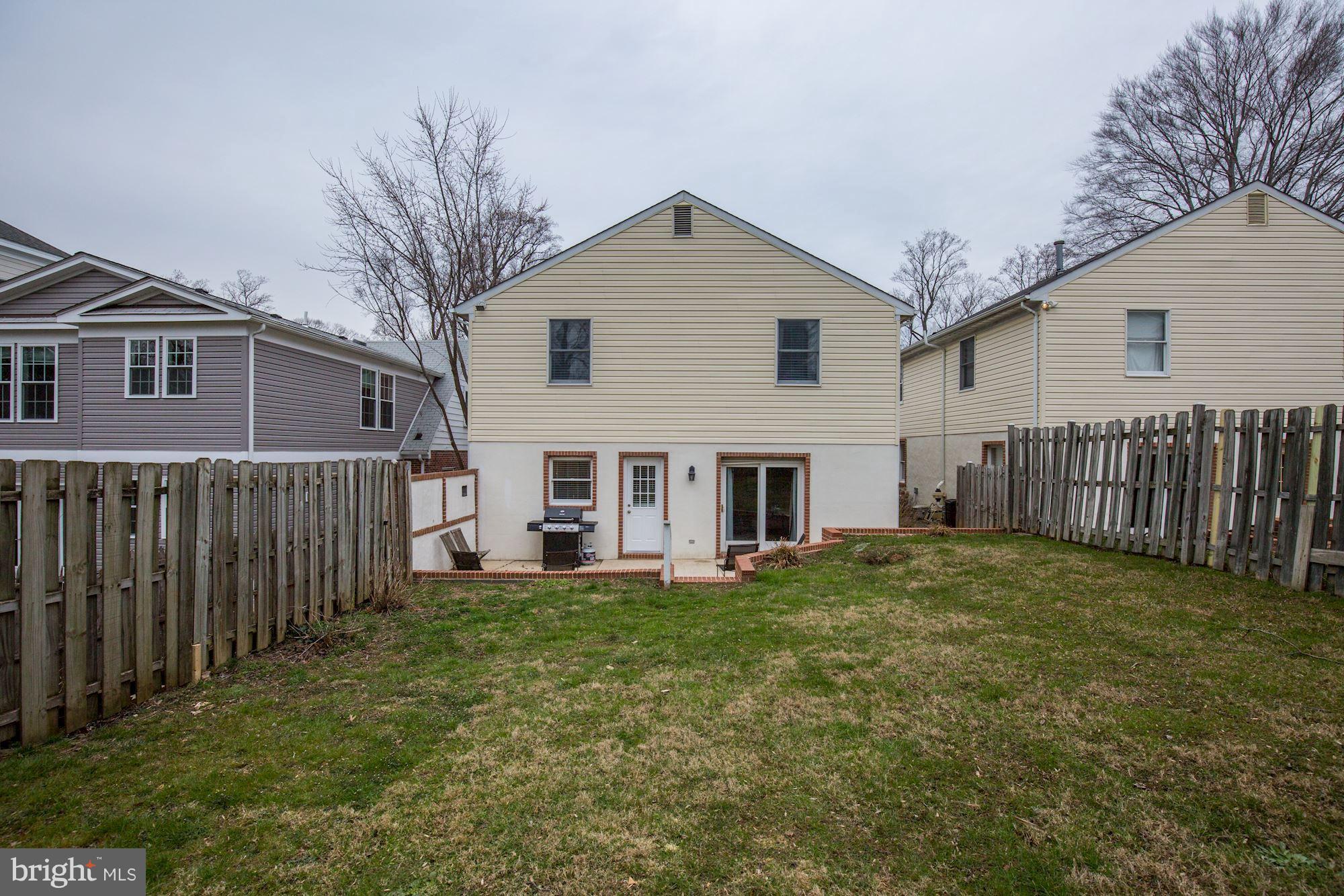 4510 Chestnut Street Bethesda, MD 20814 - Photo 20 of 26 Fenced rear yard with patio