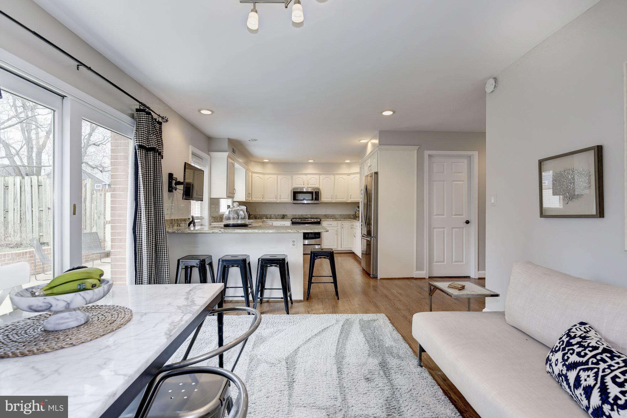4510 Chestnut Street Bethesda, MD 20814 - Photo 9 of 26 Dining Room