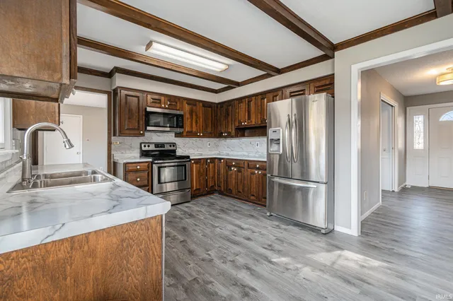 $374,900 | 3009 East Lake Drive South, Elkhart, IN 46514