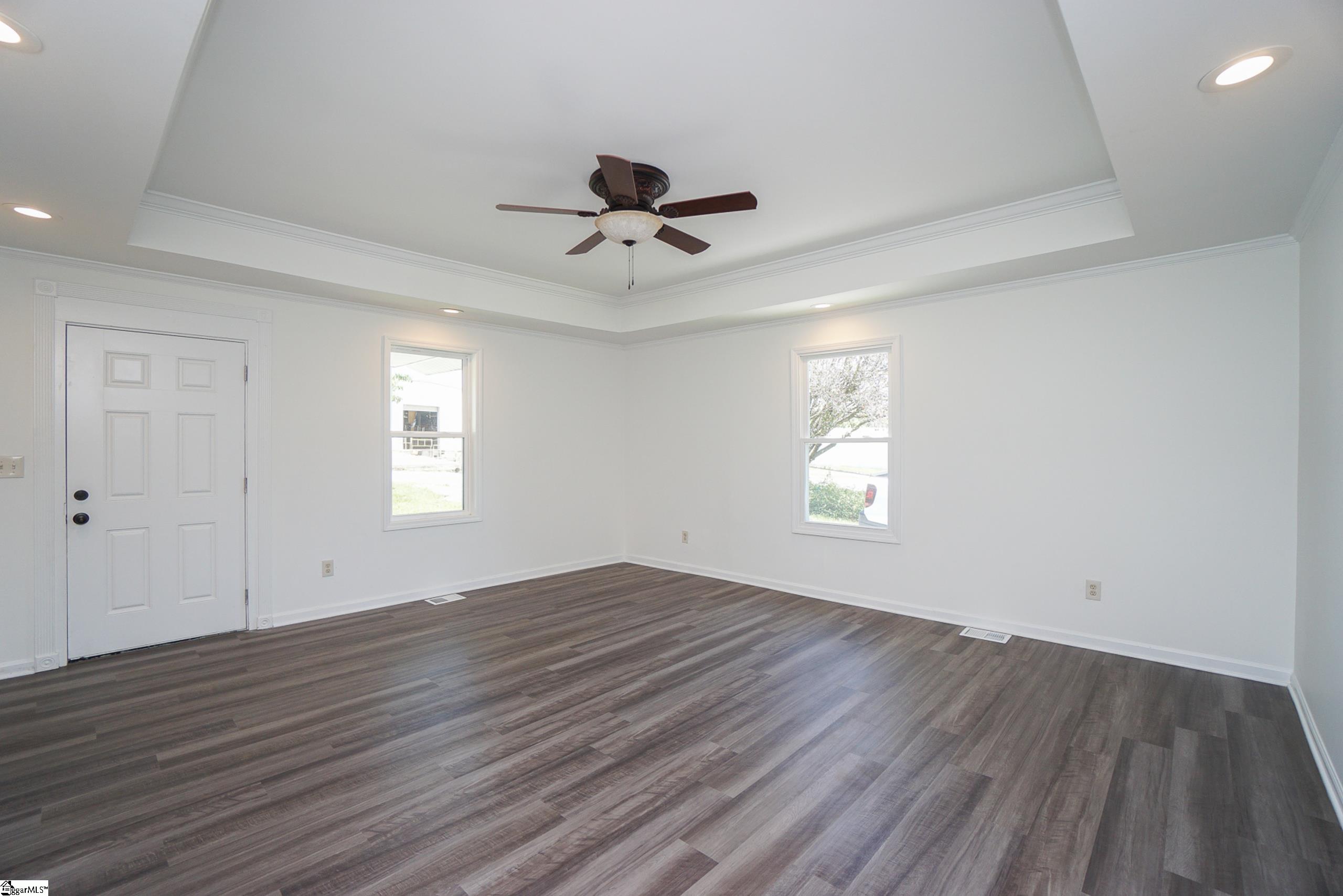 315 Conestee Road Greenville, SC 29605 - Photo 5 of 21