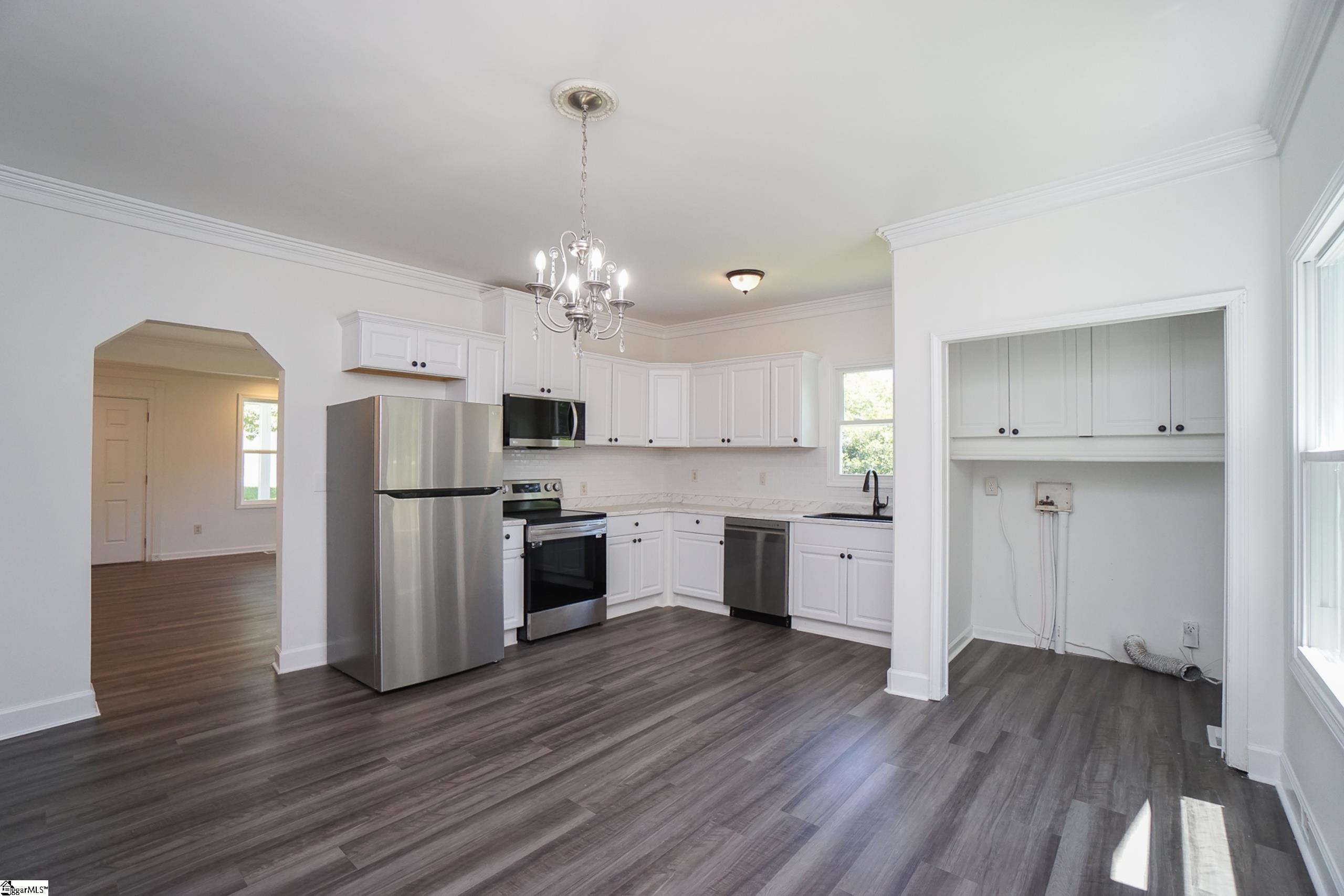 315 Conestee Road Greenville, SC 29605 - Photo 8 of 21
