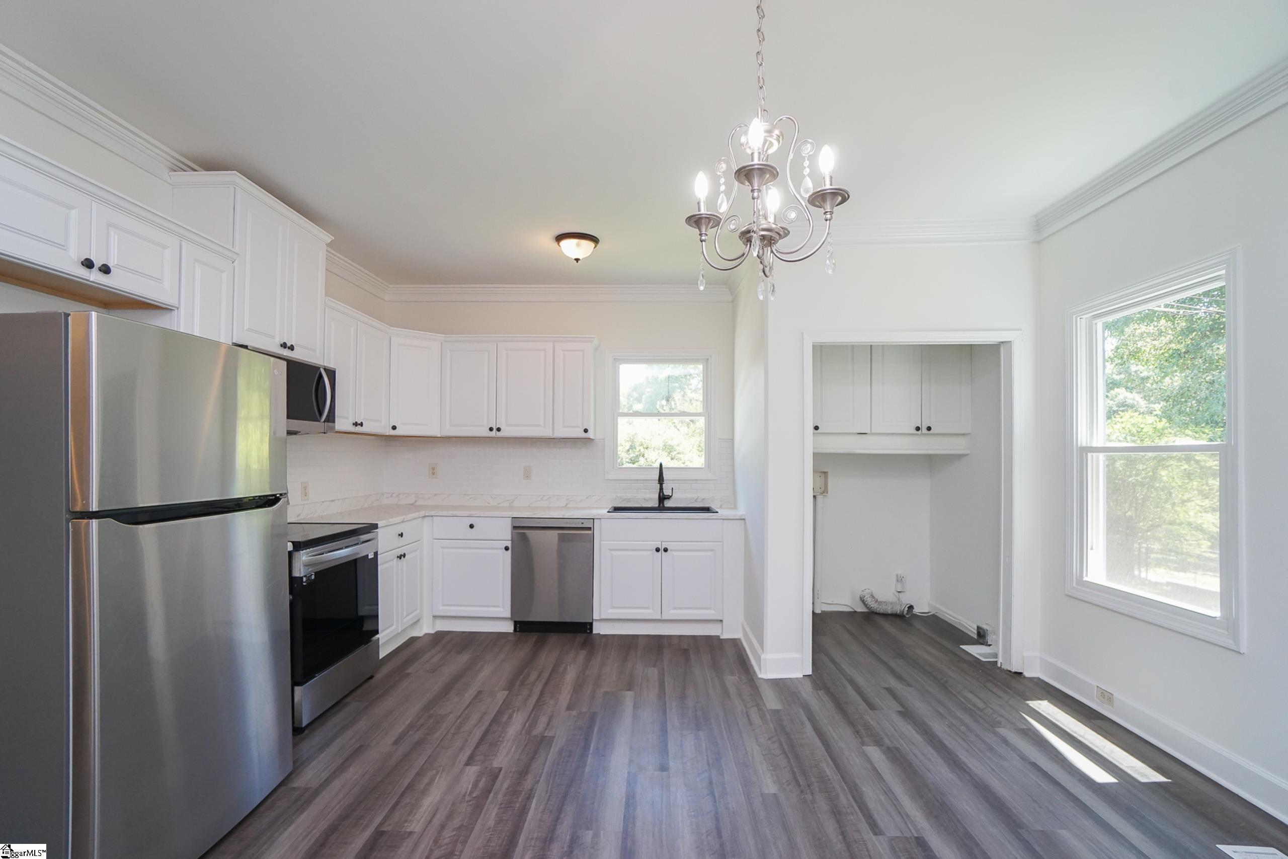 315 Conestee Road Greenville, SC 29605 - Photo 9 of 21