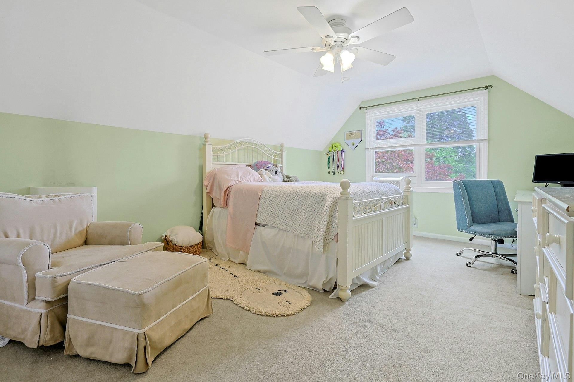 70 Durham Road White Plains, NY 10607 - Photo 20 of 32 3rd Bedroom