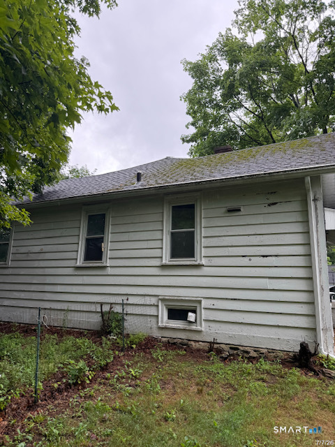 11 Cottage Street Putnam, CT 06260 - Photo 4 of 12