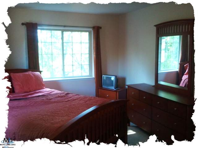 418 Baldwin Avenue Rochester, MI 48307 - Photo 10 of 15 31108955-9.JPG
