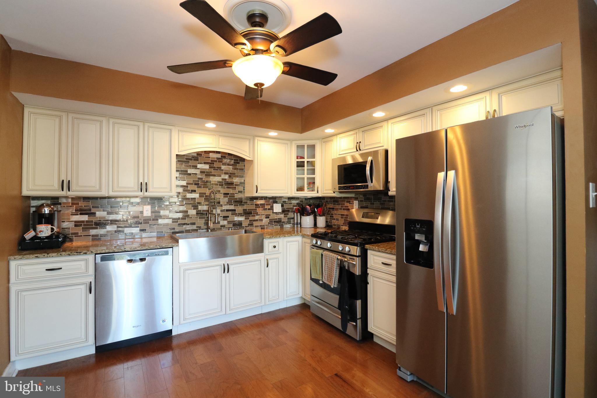 341 Bloomfield Road Warminster, PA 18974 - Photo 8 of 20 Kitchen
