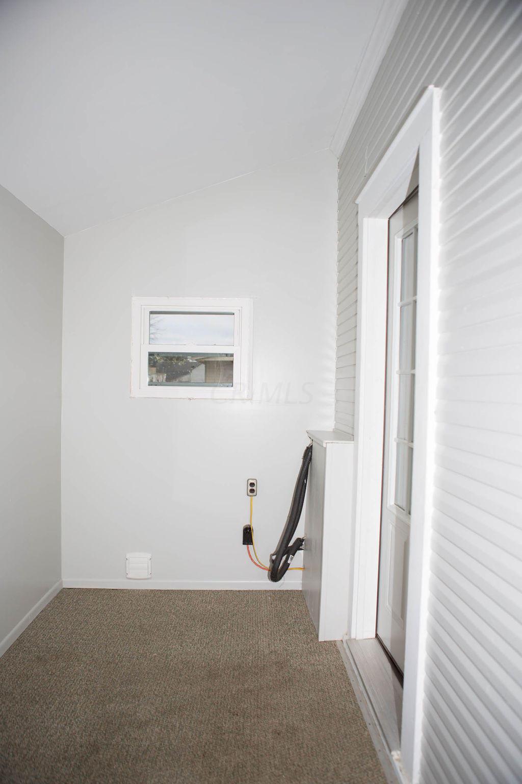 12554 Marne Road Newark, OH 43055 - Photo 5 of 57 Gallery Image 5
