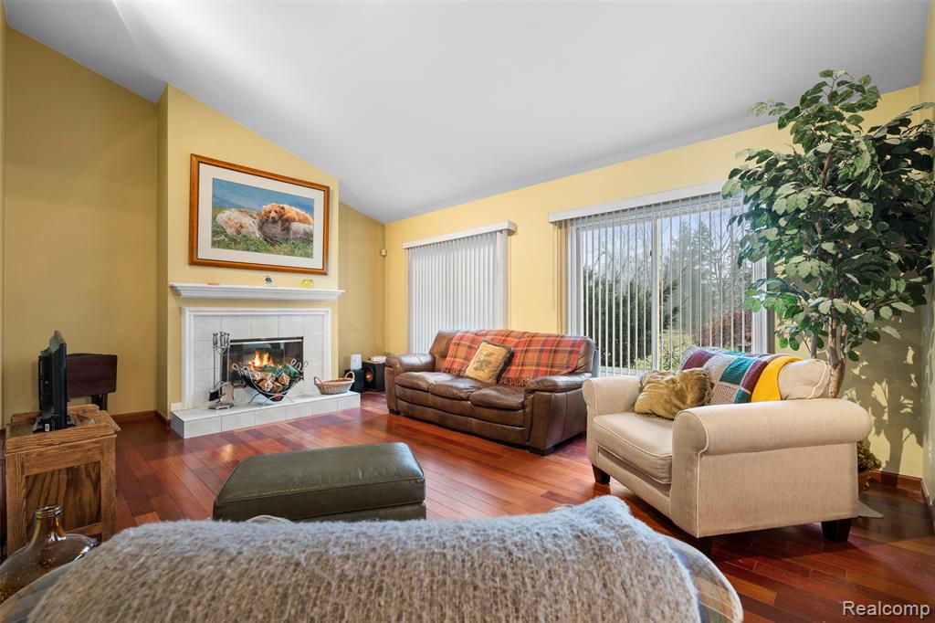 3175 Lexham Lane Rochester Hills, MI 48309 - Photo 9 of 21 Gallery Image 9