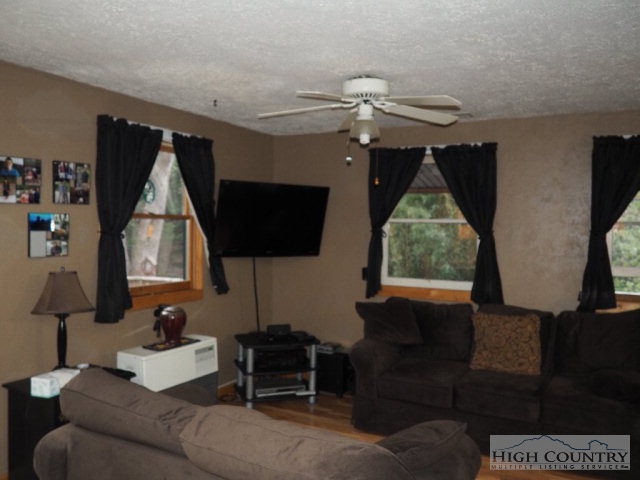 675 Ray Davis Road Lansing, NC 28643 - Photo 14 of 20