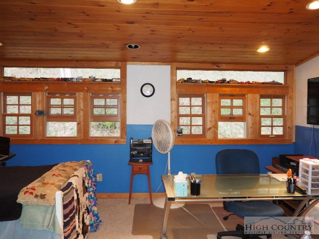 675 Ray Davis Road Lansing, NC 28643 - Photo 20 of 20