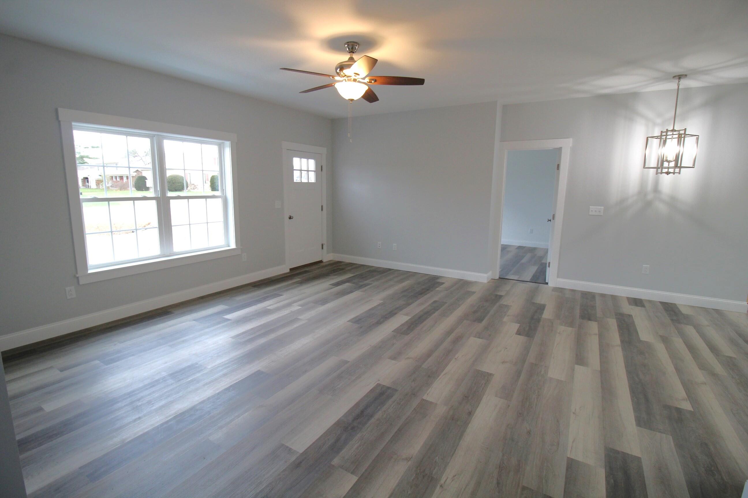 101 Crowley Road Lewiston, ME 04240 - Photo 7 of 41 Living Room & Dining