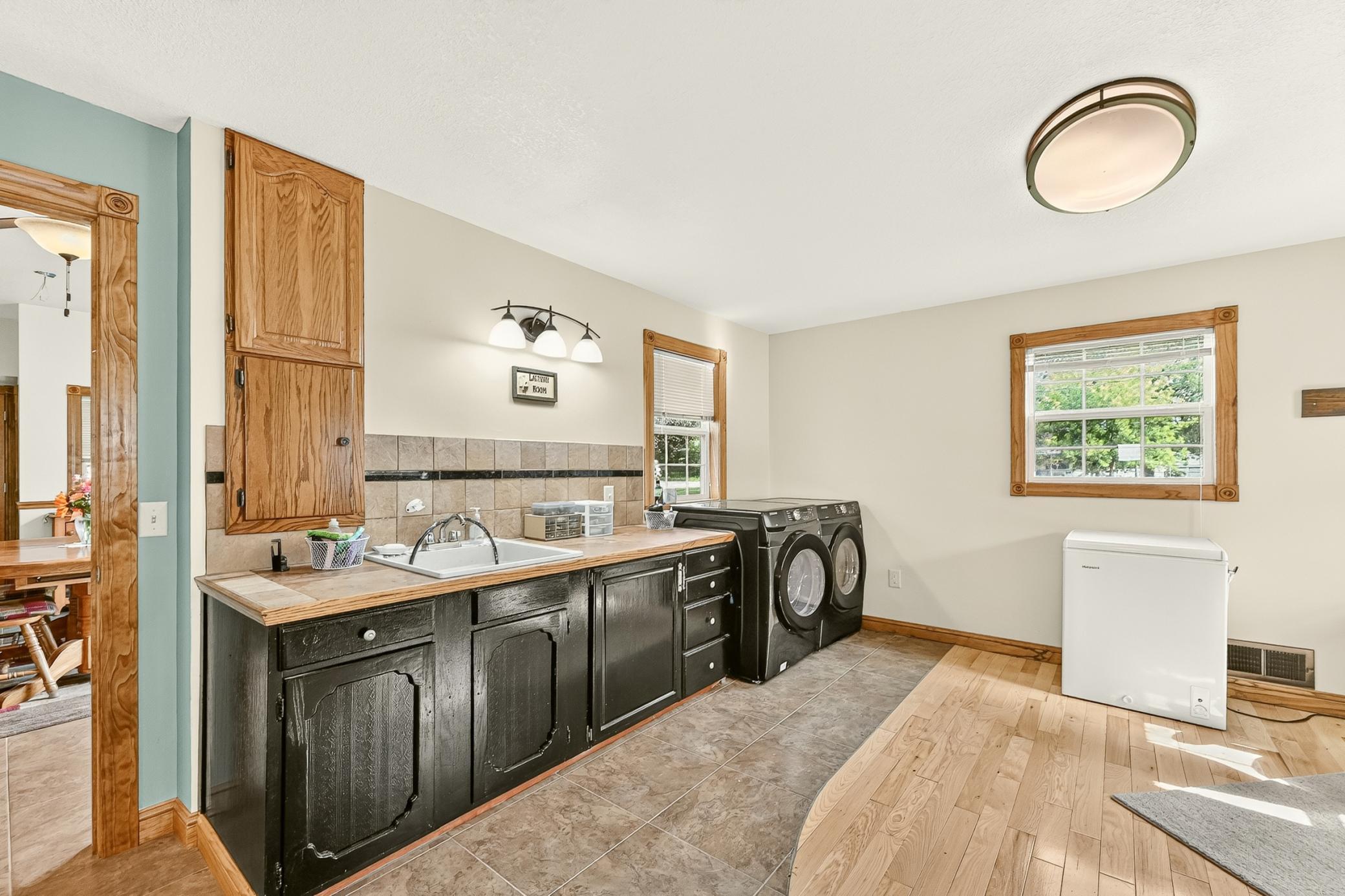 605 University Avenue Spring Valley, MN 55975 - Photo 13 of 37