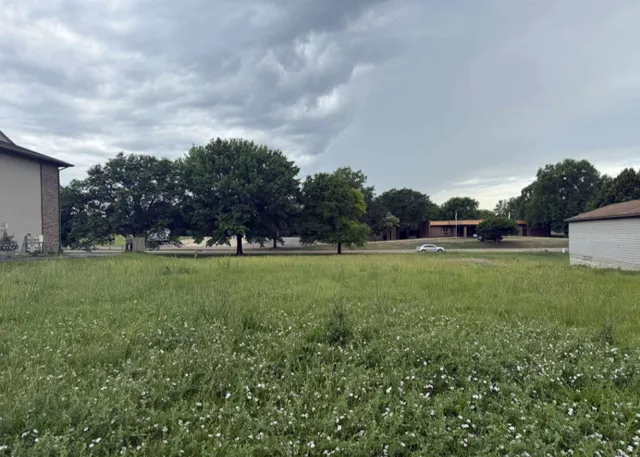 $30,000 | 808 Cheshire Court, Freeport, IL 61032