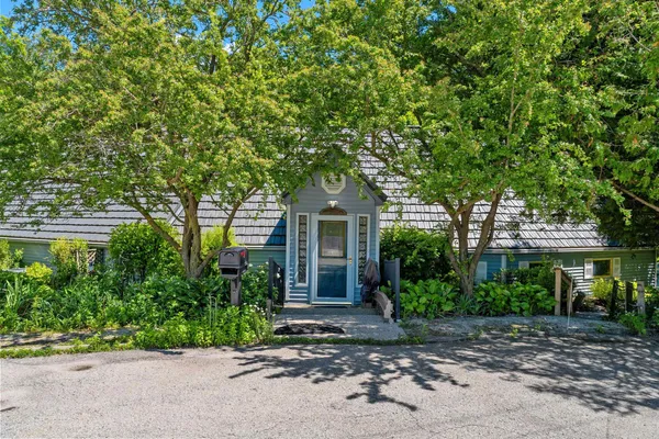 $819,900 | E5401 12th Road, Algoma, WI 54201