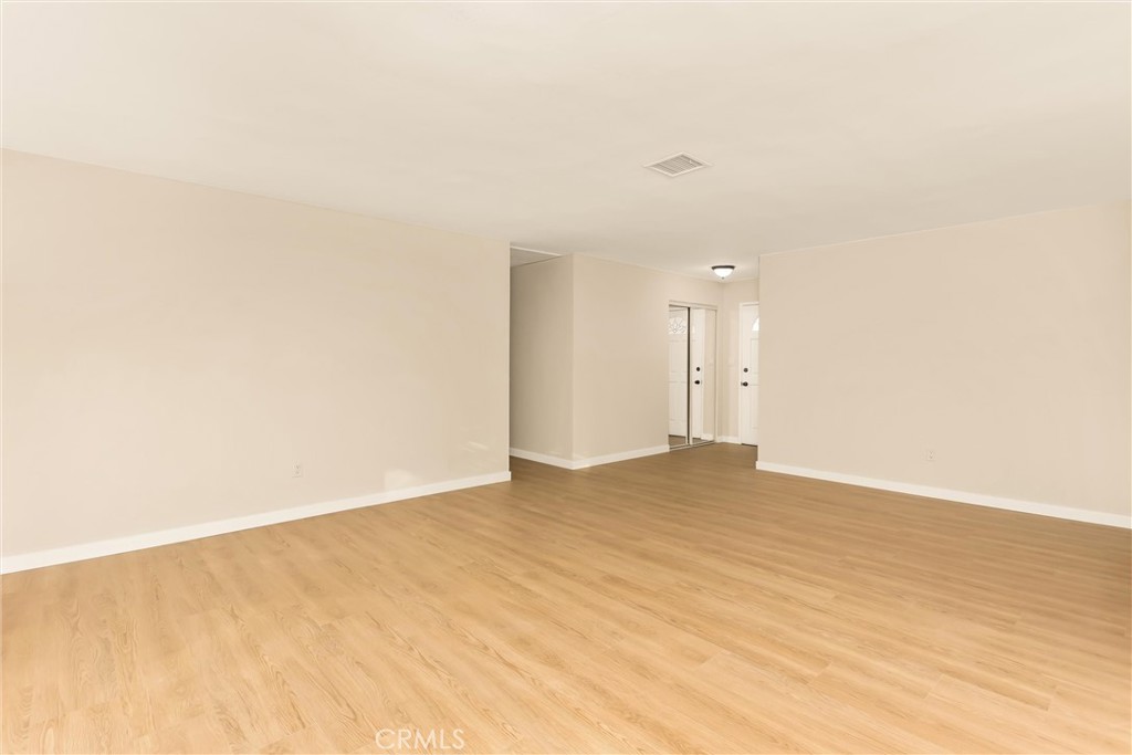 13376 Robin Court Yucaipa, CA 92399 - Photo 10 of 40 Family Room