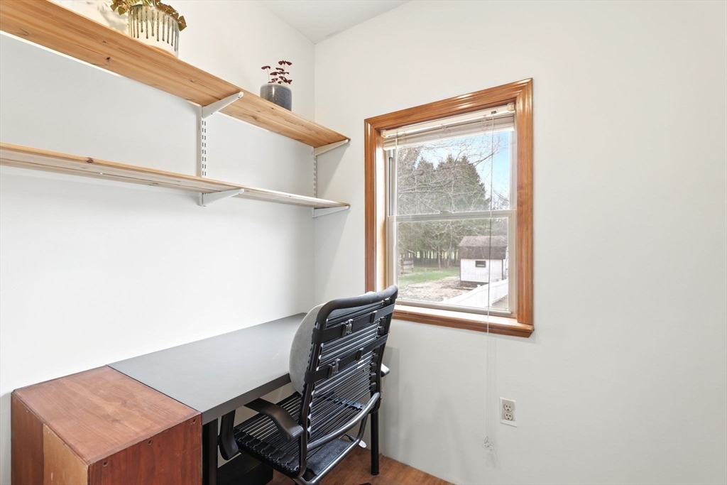 16 Pomeroy Meadow Road Easthampton, MA 01027 - Photo 15 of 41