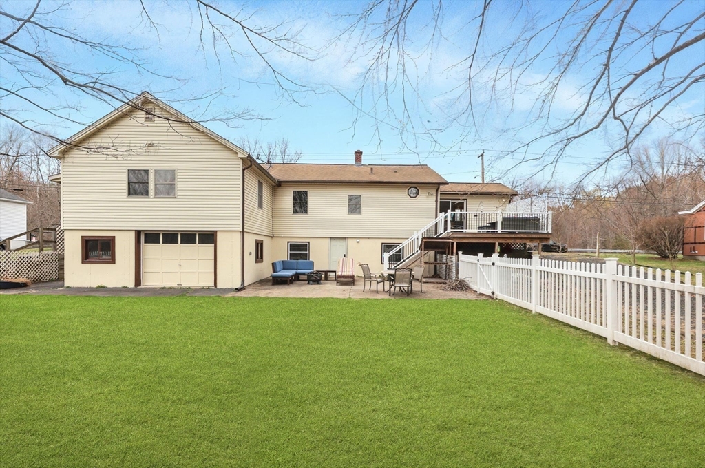 16 Pomeroy Meadow Road Easthampton, MA 01027 - Photo 35 of 41