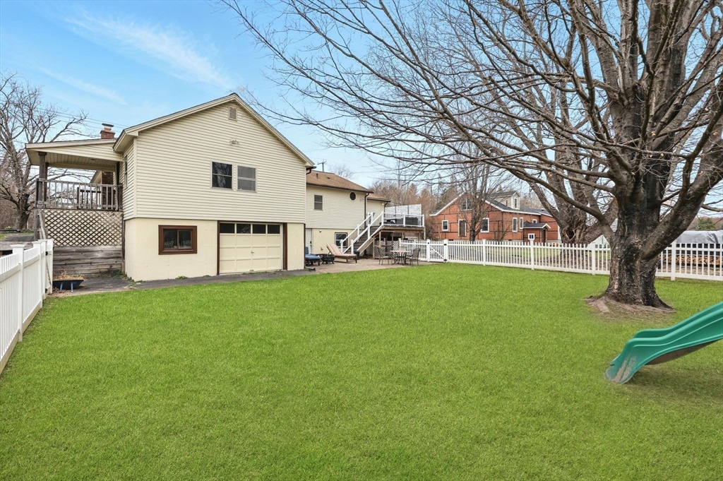 16 Pomeroy Meadow Road Easthampton, MA 01027 - Photo 36 of 41