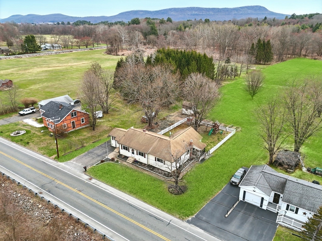 16 Pomeroy Meadow Road Easthampton, MA 01027 - Photo 37 of 41