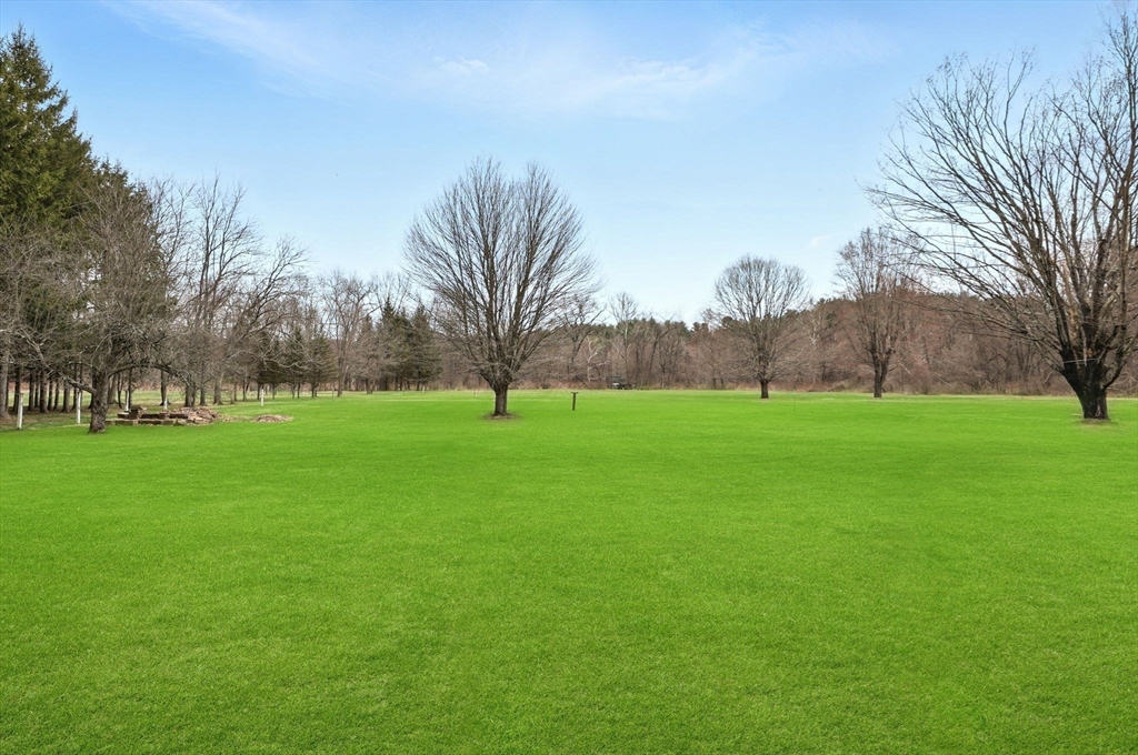 16 Pomeroy Meadow Road Easthampton, MA 01027 - Photo 38 of 41