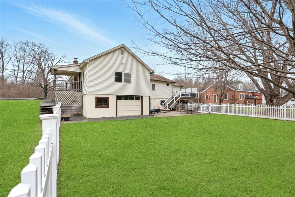 16 Pomeroy Meadow Road Easthampton, MA 01027 - Photo 39 of 41