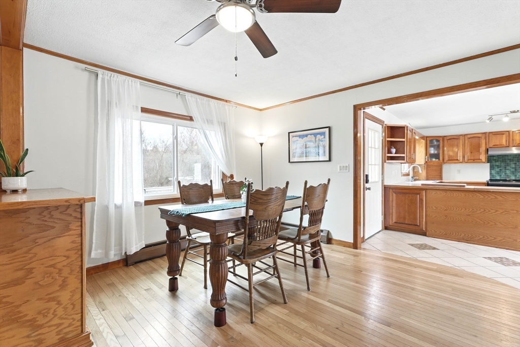 16 Pomeroy Meadow Road Easthampton, MA 01027 - Photo 6 of 41