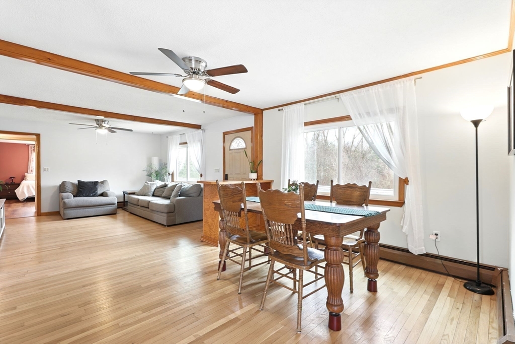 16 Pomeroy Meadow Road Easthampton, MA 01027 - Photo 8 of 41