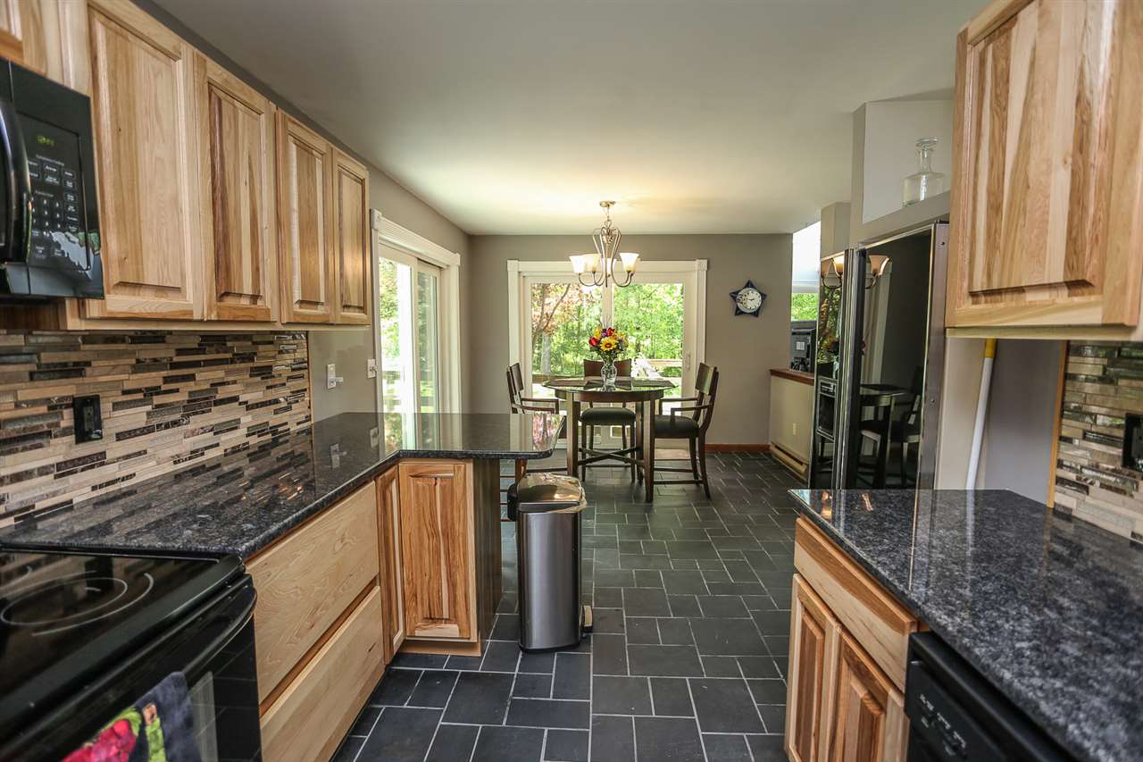 163 Wheel Wright Road Hampstead, NH 03841 - Photo 13 of 40