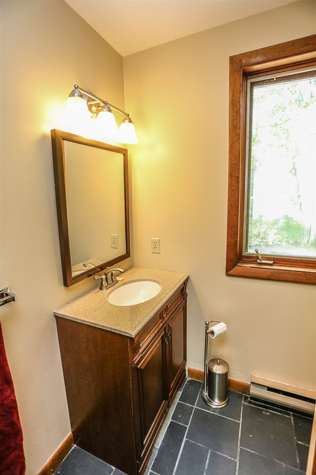 163 Wheel Wright Road Hampstead, NH 03841 - Photo 19 of 40