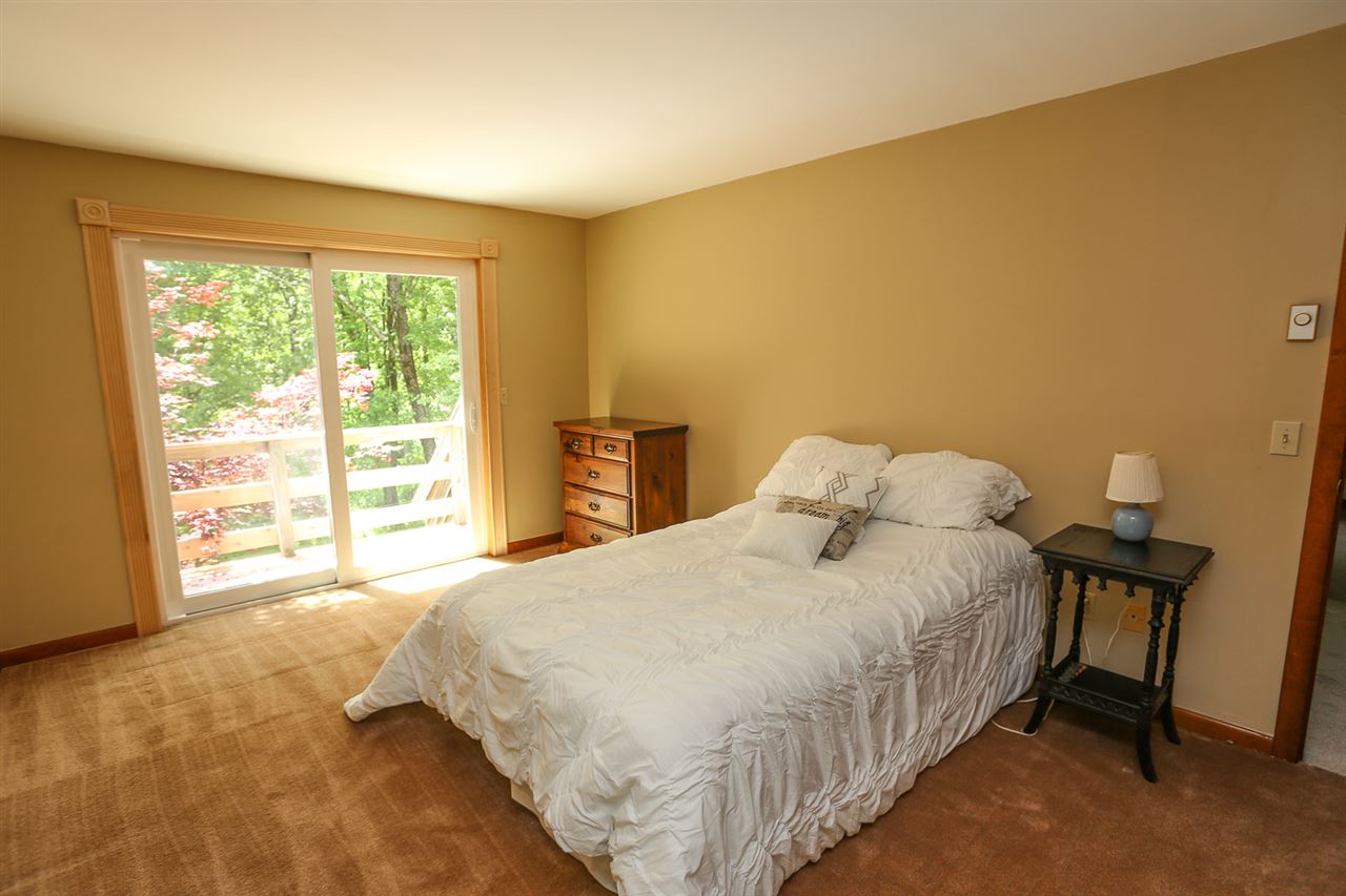 163 Wheel Wright Road Hampstead, NH 03841 - Photo 31 of 40