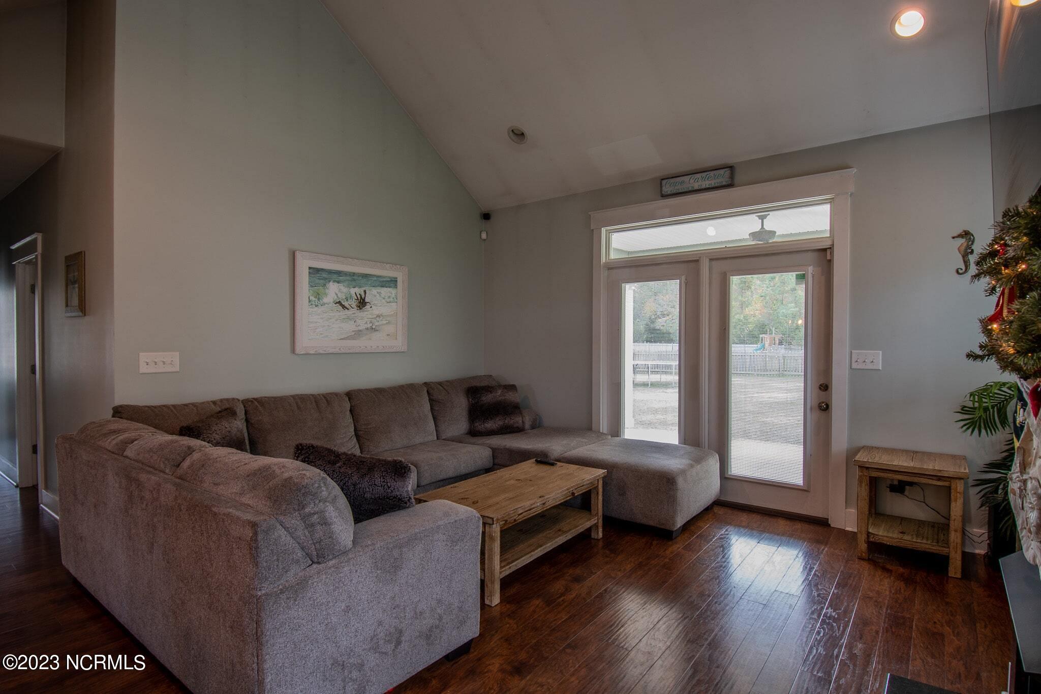 119 Holland Farm Road Cedar Point, NC 28584 - Photo 11 of 31 18-min
