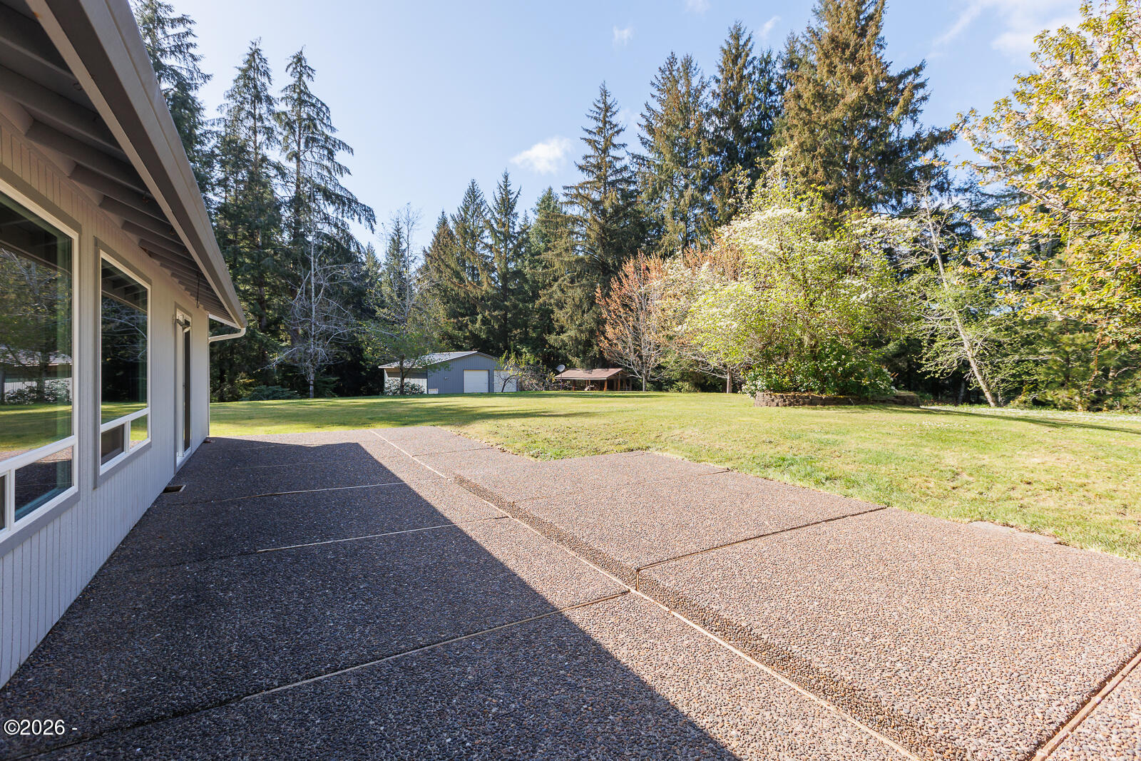 1588 Fruitvale Road Newport, OR 97365 - Photo 37 of 41 Rear patio