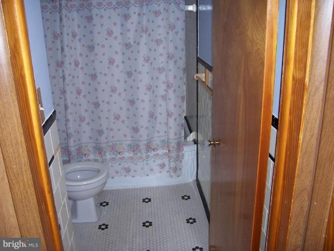 3416 Dunran Road Dundalk, MD 21222 - Photo 26 of 29 Bath #2