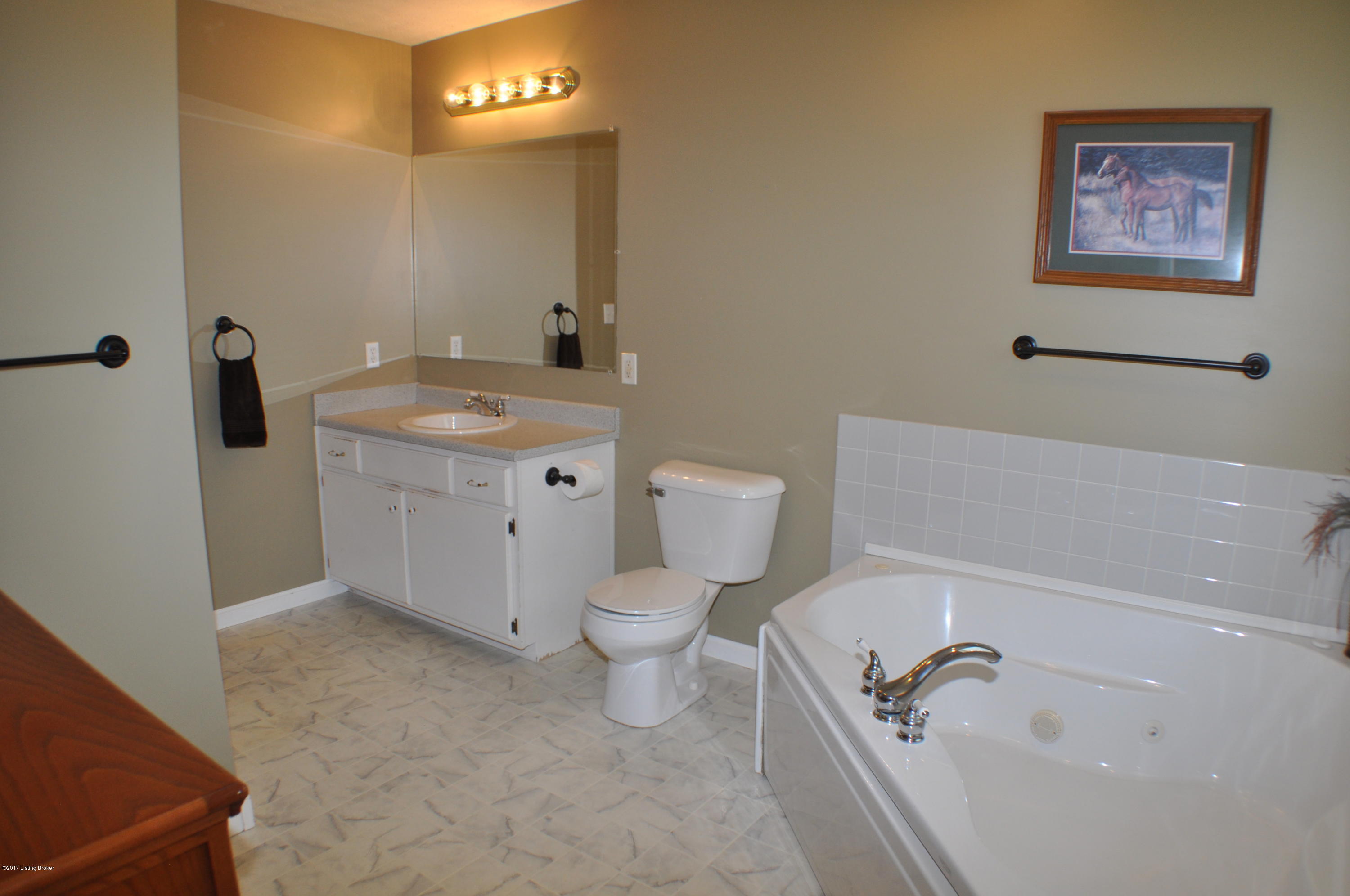 5295 Rhodelia Road Payneville, KY 40157 - Photo 19 of 33 DSC_0251