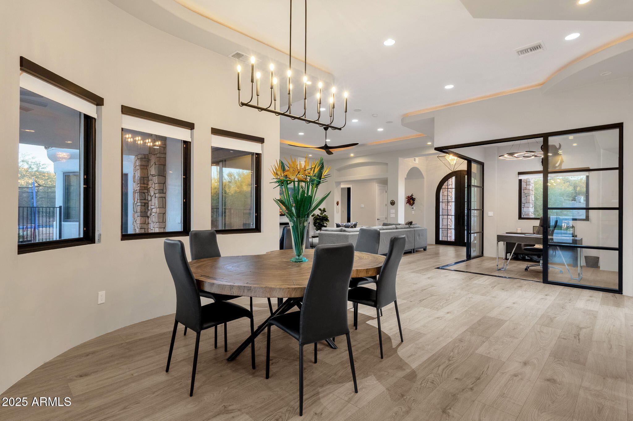 6832 East Stevens Road Cave Creek, AZ 85331 - Photo 16 of 56 Dining room